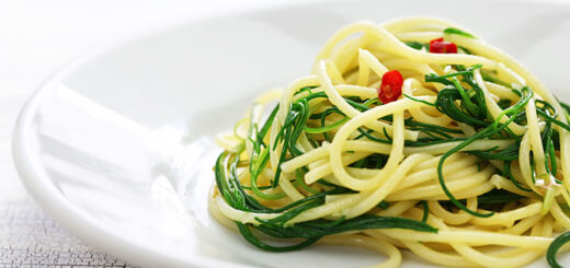 Vegane Spaghetti mit Agretti und Limone | Rezept